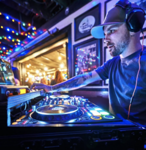 DJ JERAMIAH JAMES – OPEN FORMAT at 1st Street Bar in San Diego, CA